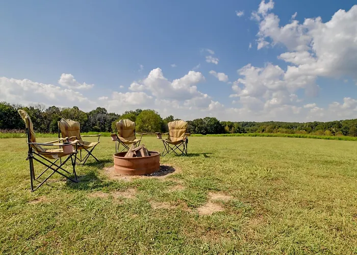 Near Garden Of The Gods: W/ Fire Pit, Hot Tub
